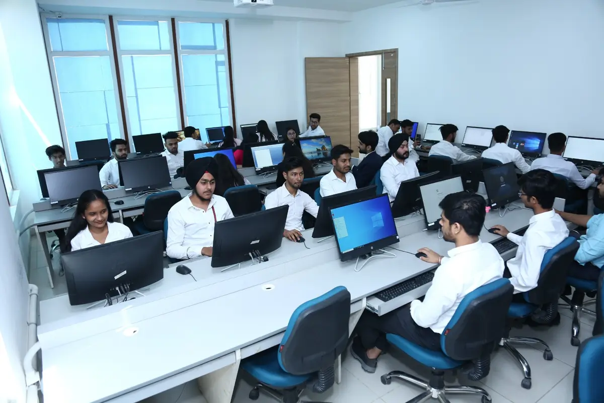 IIIOTA campus photo 6