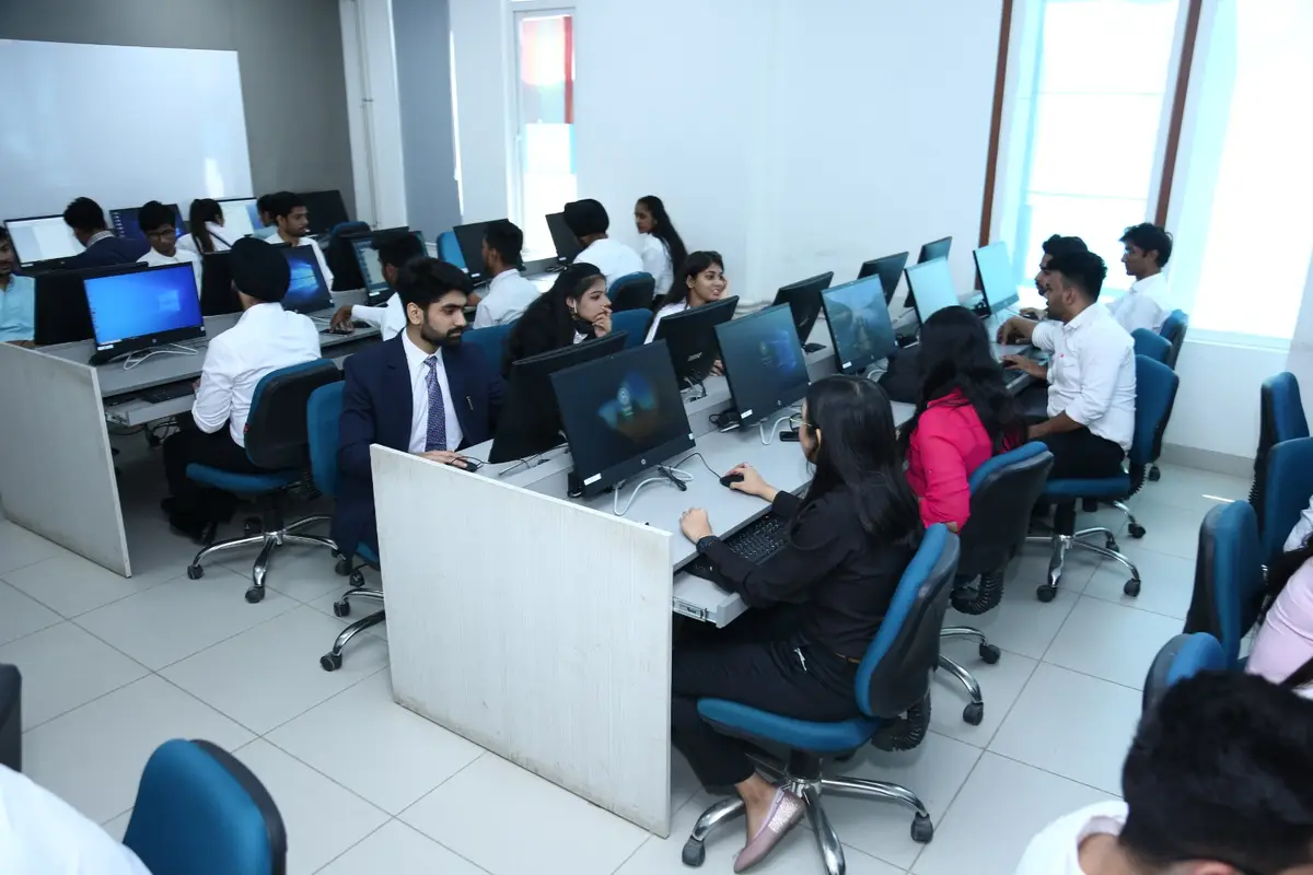IIIOTA campus photo 8