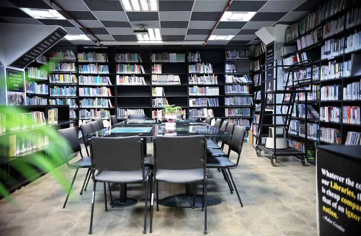 IIOLEA campus photo 3