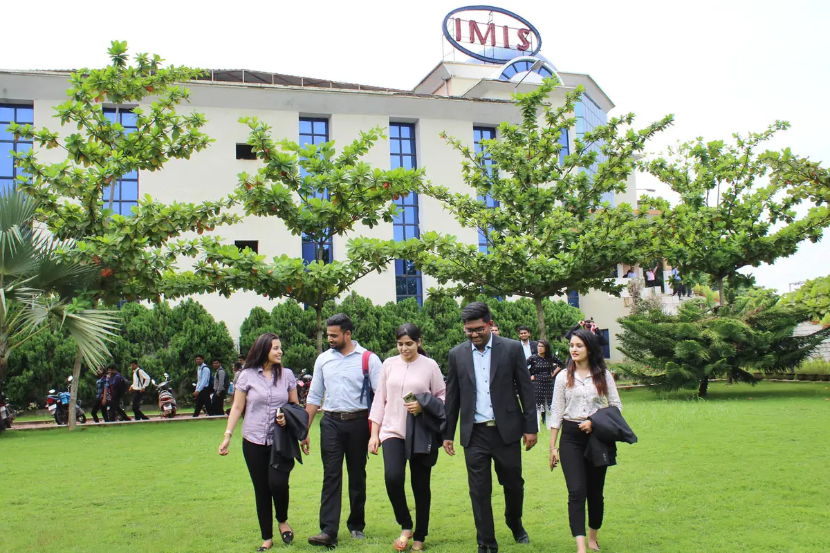 IMIS campus photo 2