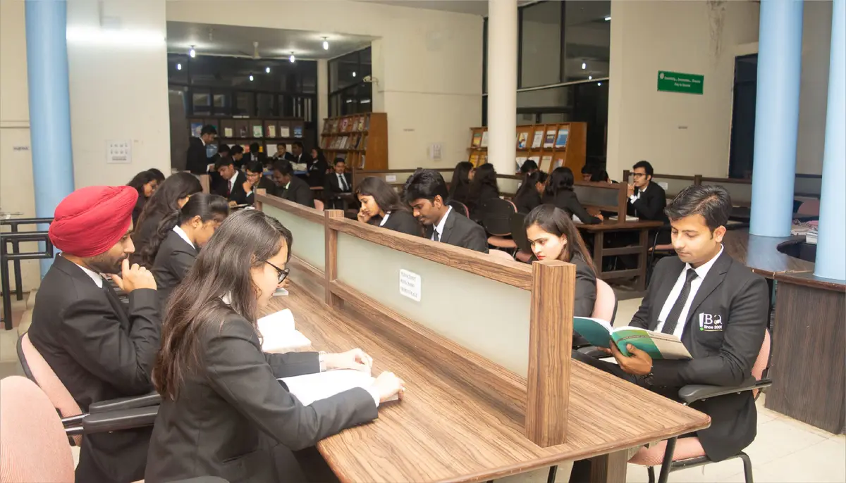 IBA campus photo 7
