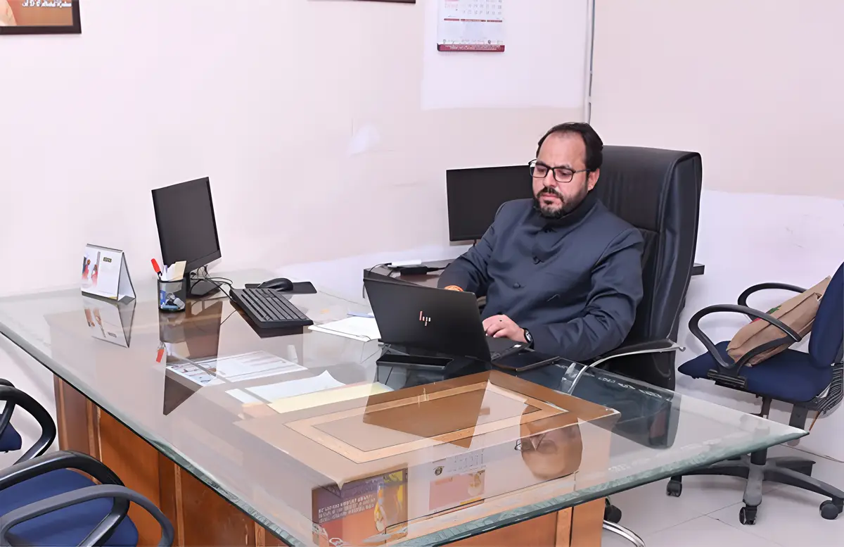 Innovative Institute of Law Plat No. 6: campus photo 7