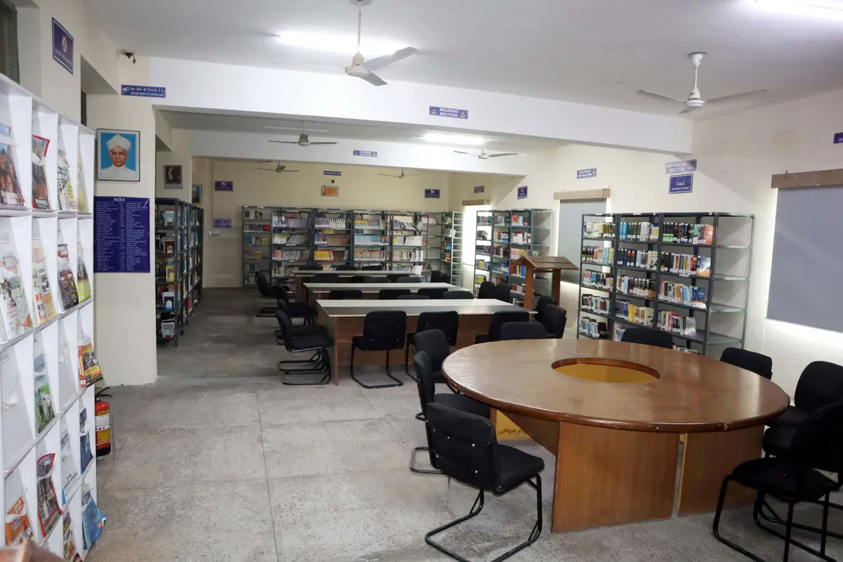 Innovative Institute of Law Plat No. 6: campus photo 1