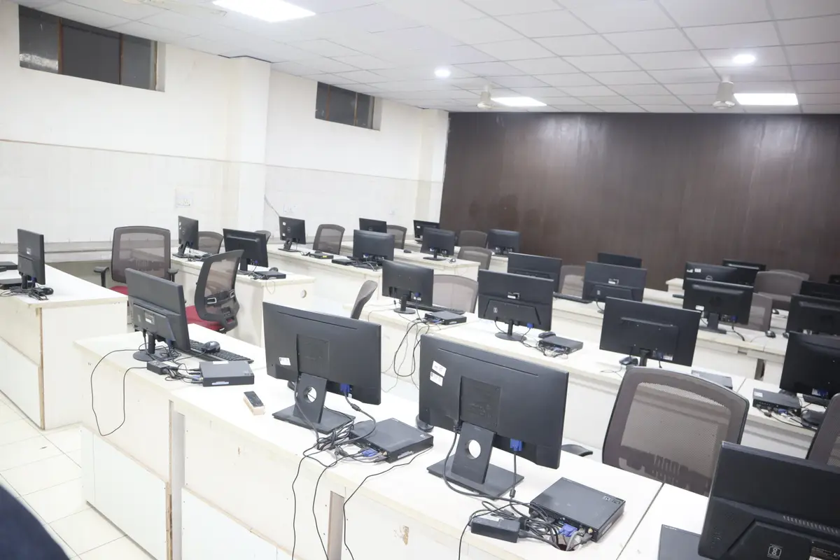 Innovative Institute of Law Plat No. 6: campus photo 3