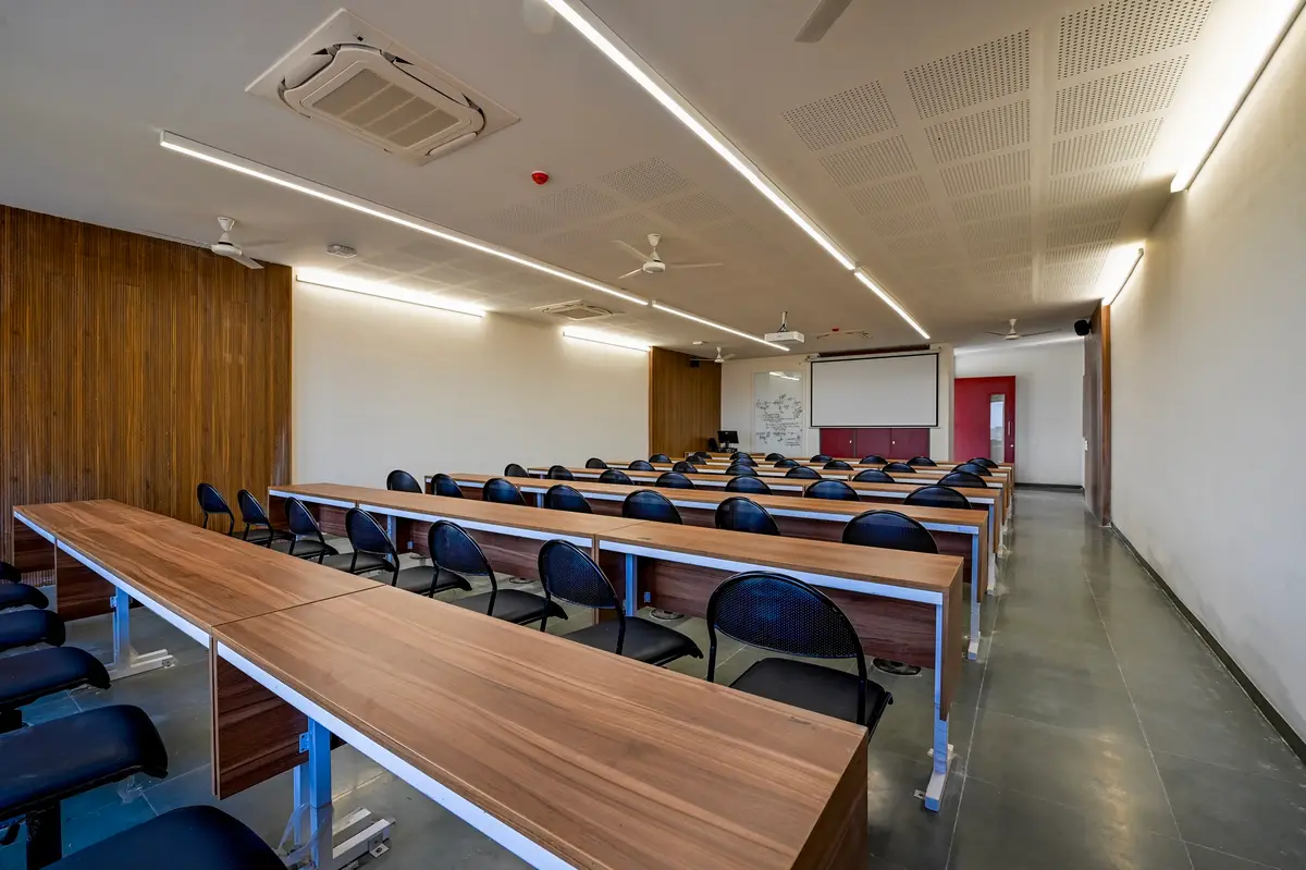 Institute Of Advanced Research: campus photo 1