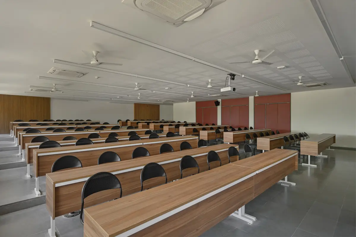 Institute Of Advanced Research: campus photo 4