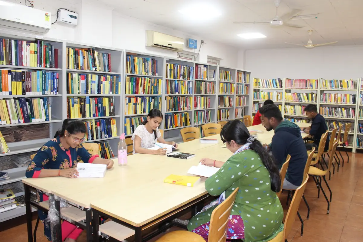 Institute of Mathematics & Application: campus photo 1