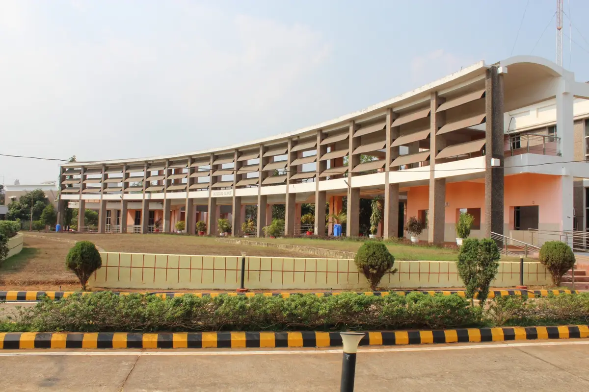 Institute of Mathematics & Application: campus photo 2