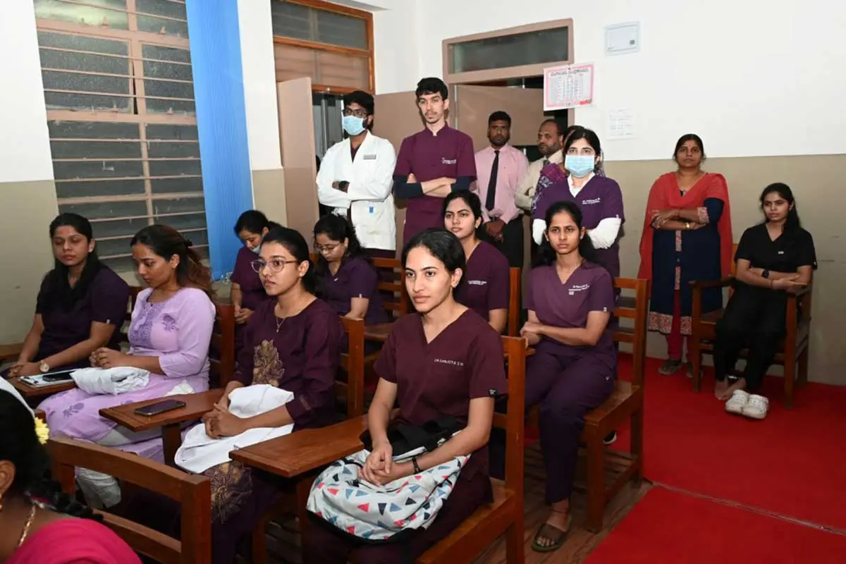 J J M Medical College: campus photo 4
