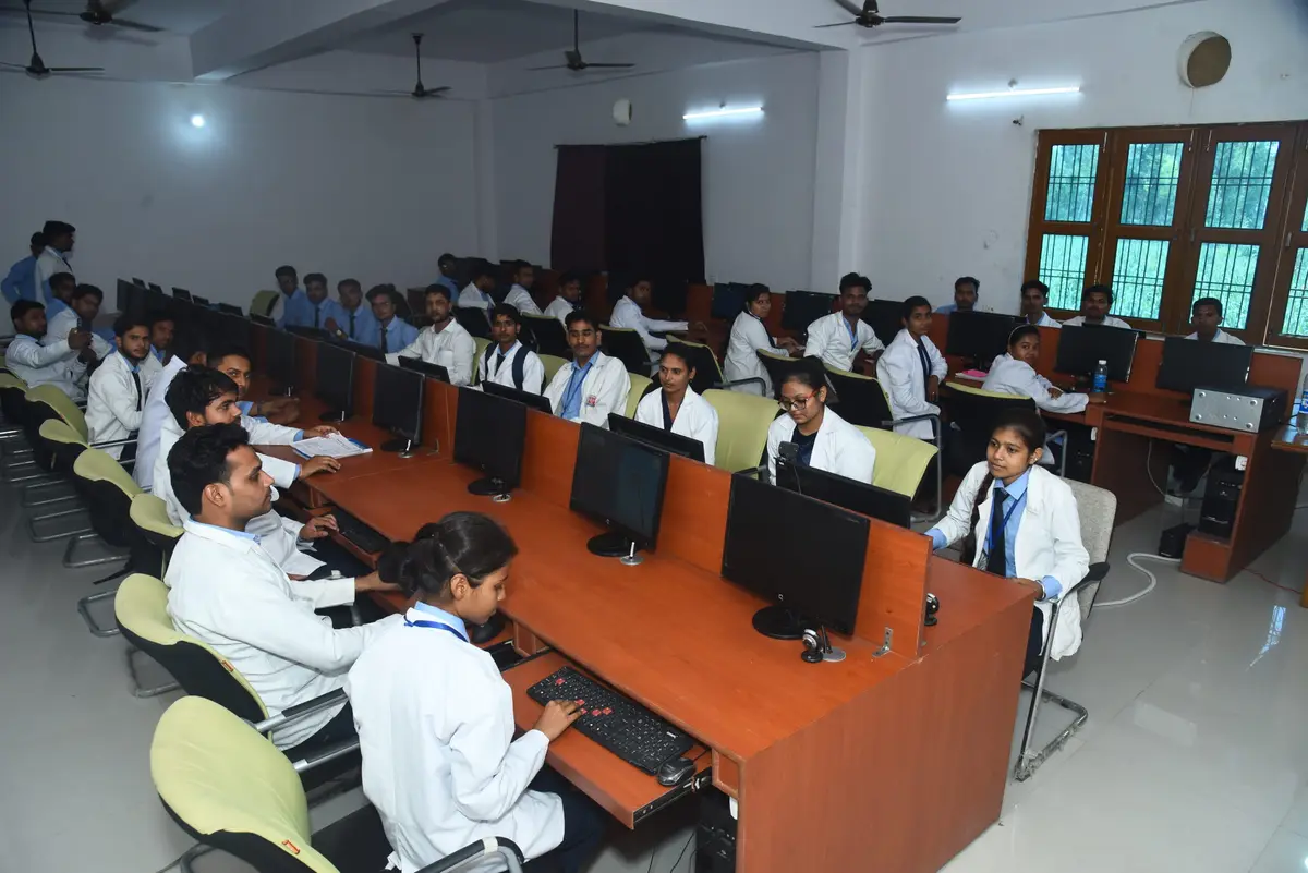 J S Singh Institute of Pharmacy Sitapur: campus photo 3