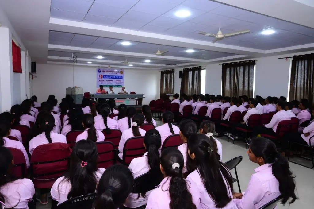 Jagdamba Education Societys S.N.D.College of Pharmacy, Babhulgaon: campus photo 4