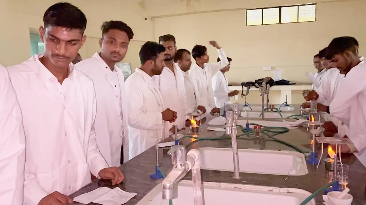 Jamunadevi Nareshchandra Mahavidhyalaya College of Pharmacy: campus photo 3
