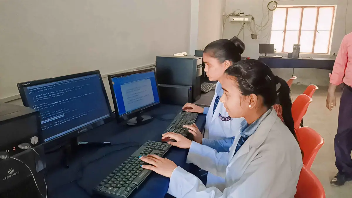 Jdsr Institute of Pharmacy Harpara Nigohi Shahjahanpur: campus photo 5