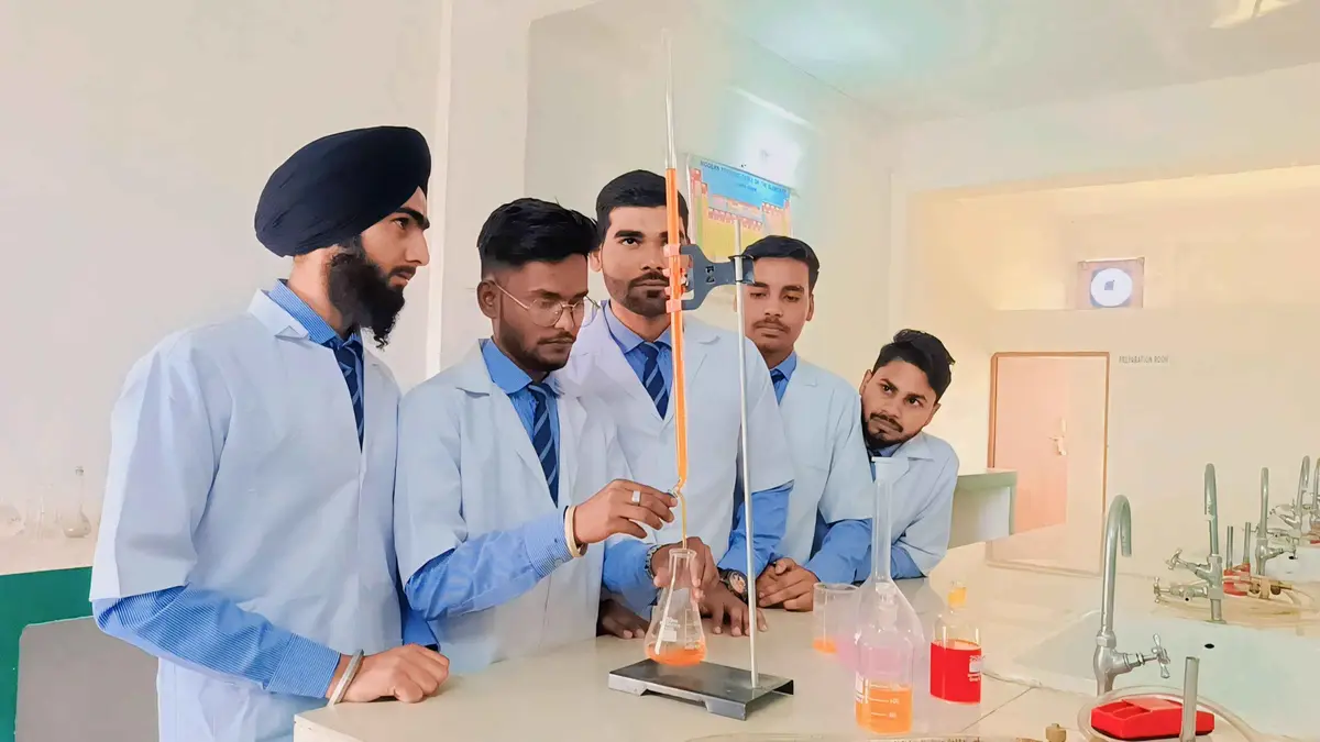 Jdsr Institute of Pharmacy Harpara Nigohi Shahjahanpur: campus photo 3