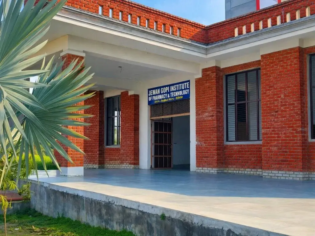 Jeevan Gopi Institute of Pharmacy and Technology: campus photo 3