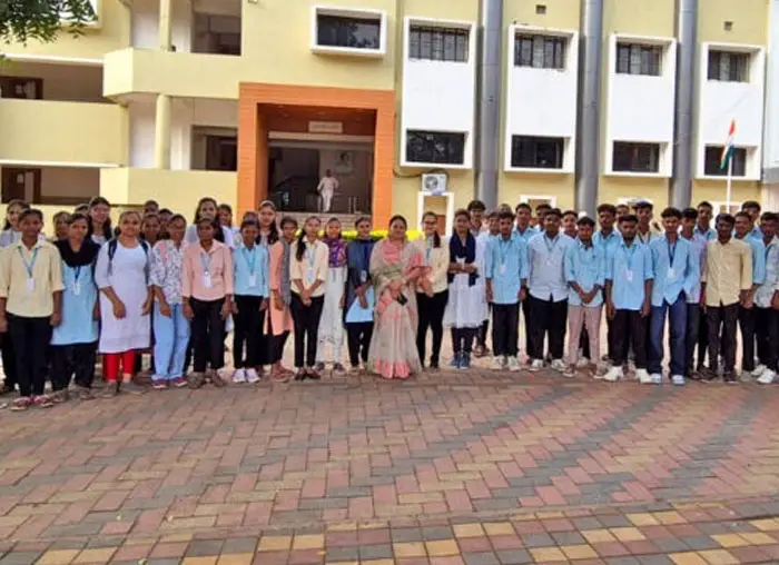Jijamata Education Society'S Arts, Science and Commerce College, Nandurbar: campus photo 6