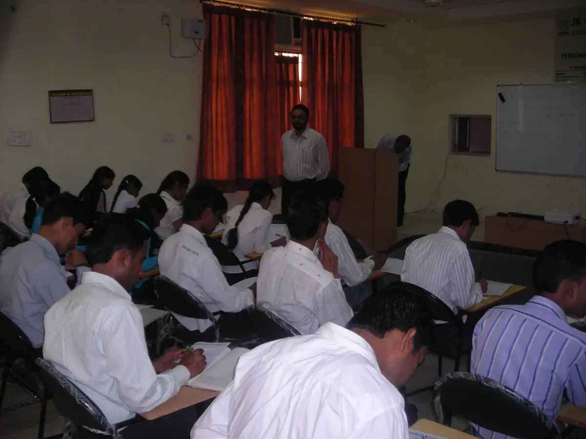 JIOMAT campus photo 2