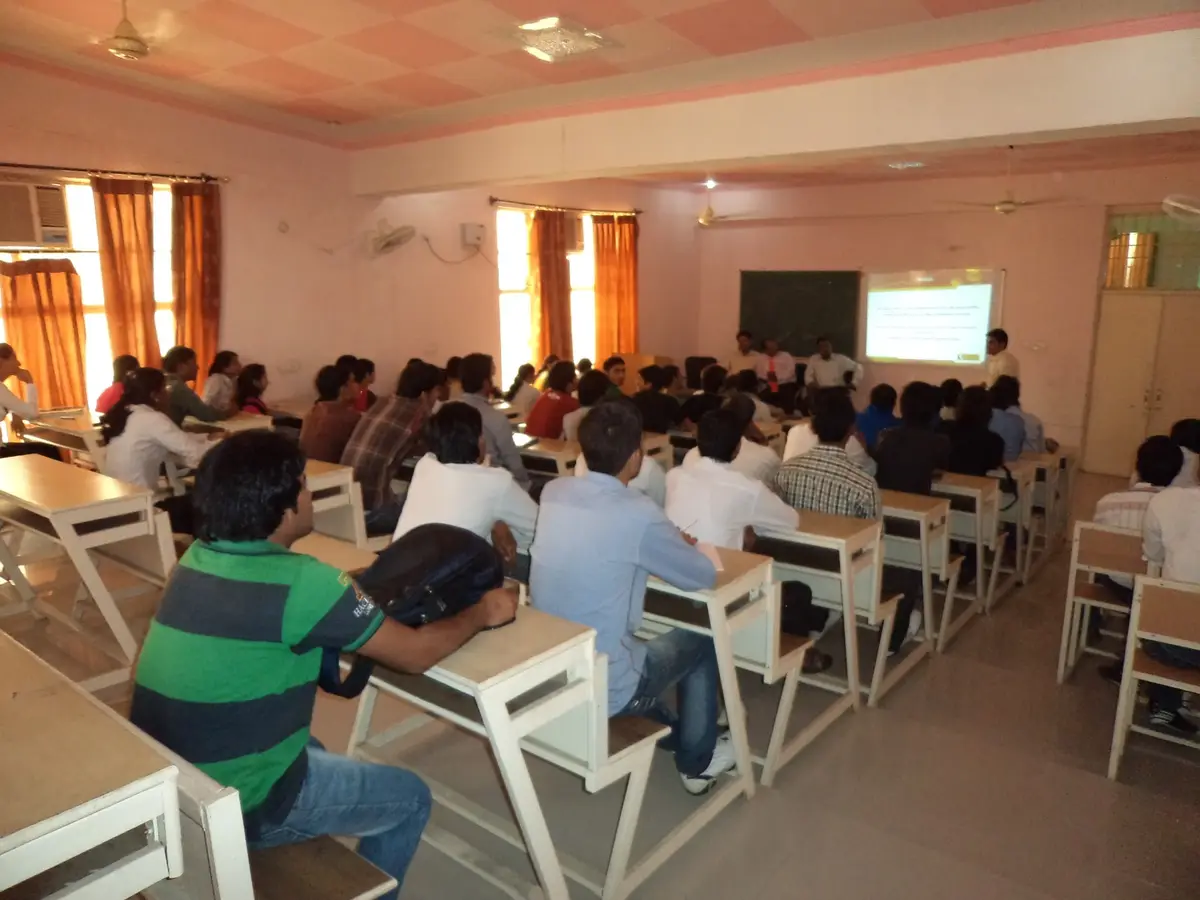 JIOMAT campus photo 5
