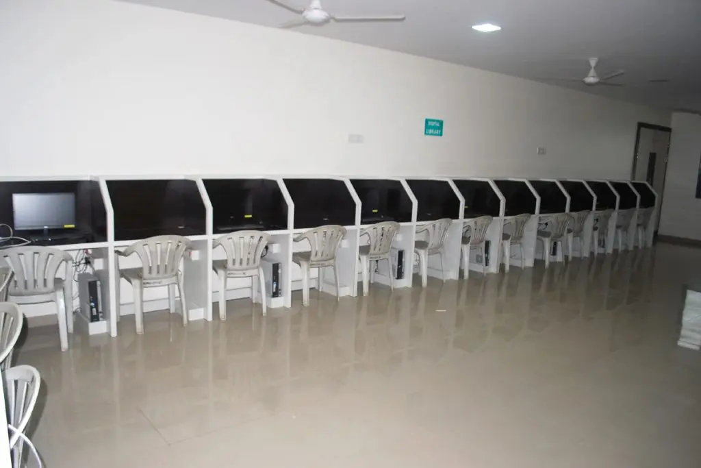 JMFs ACPM Dental College: campus photo 7