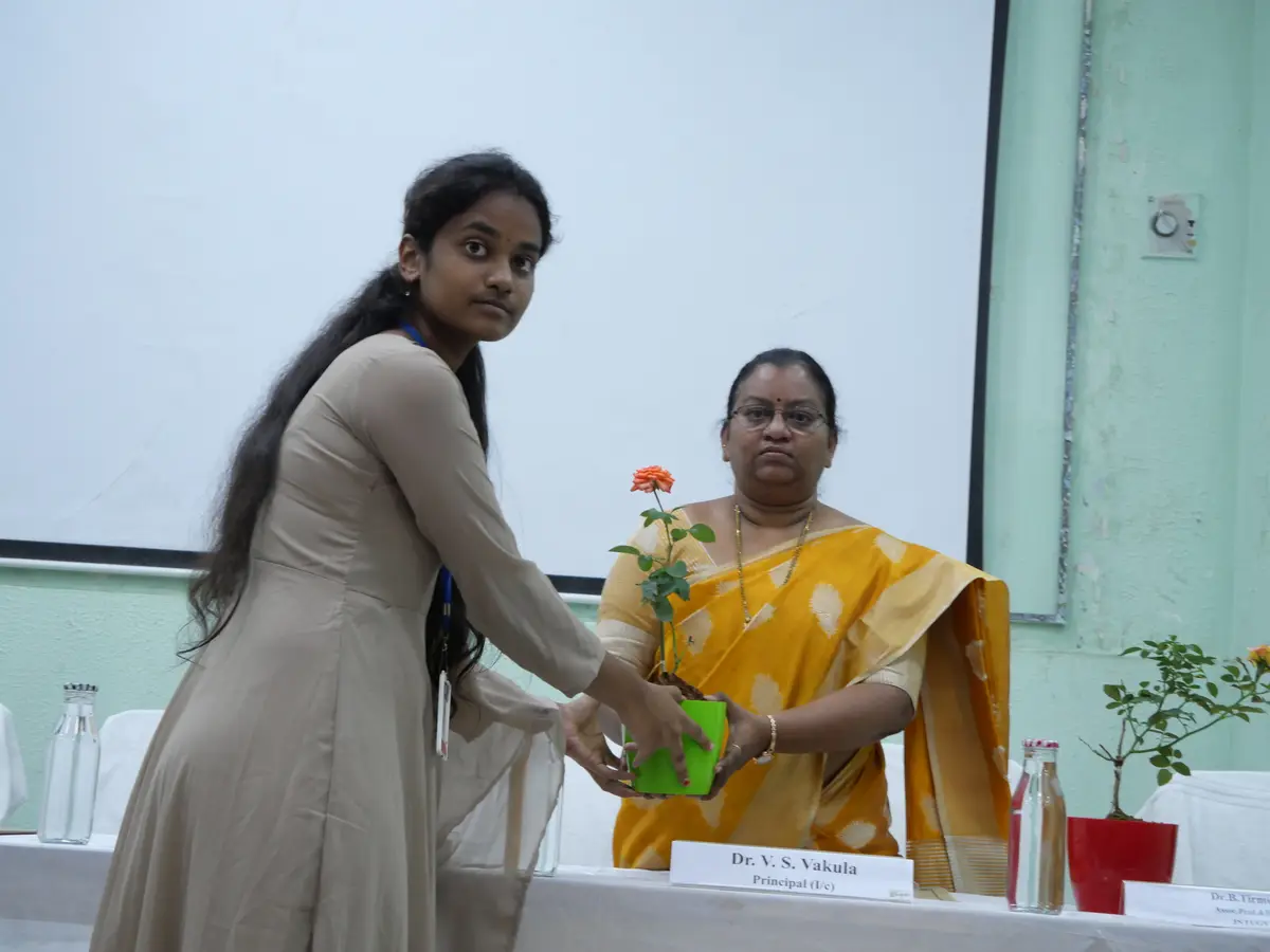 JNTU GV College of Engineering campus photo 5