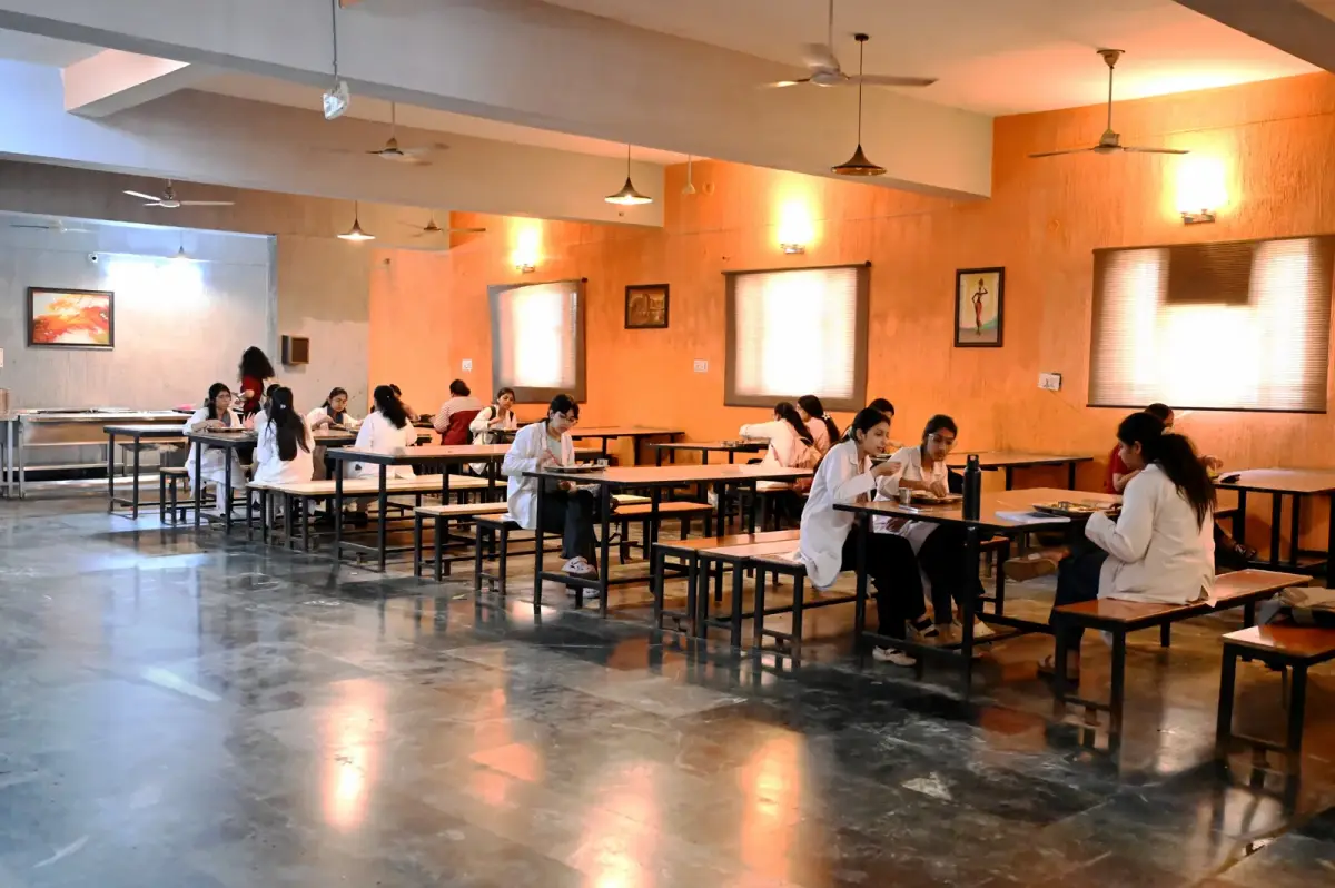 K. D. University: campus photo 6