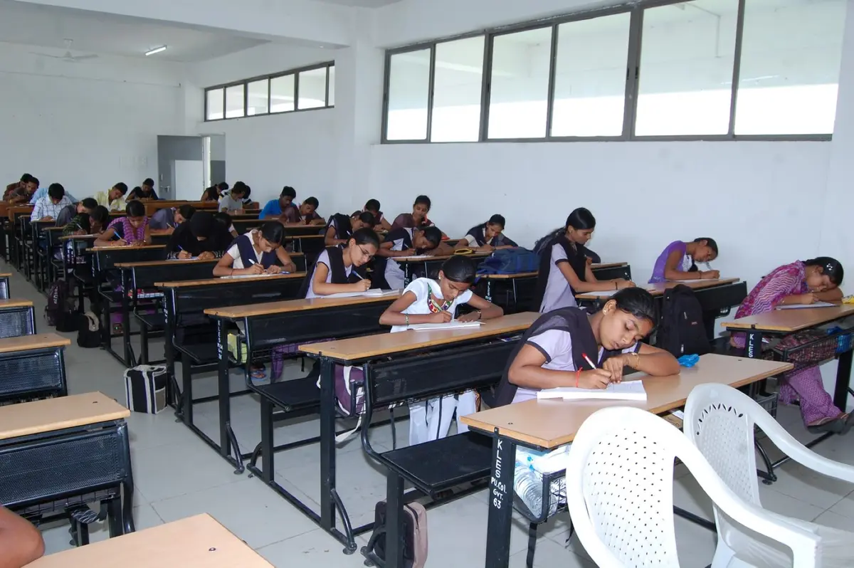 K L E Societys B Com Degree College, Gangavati: campus photo 5