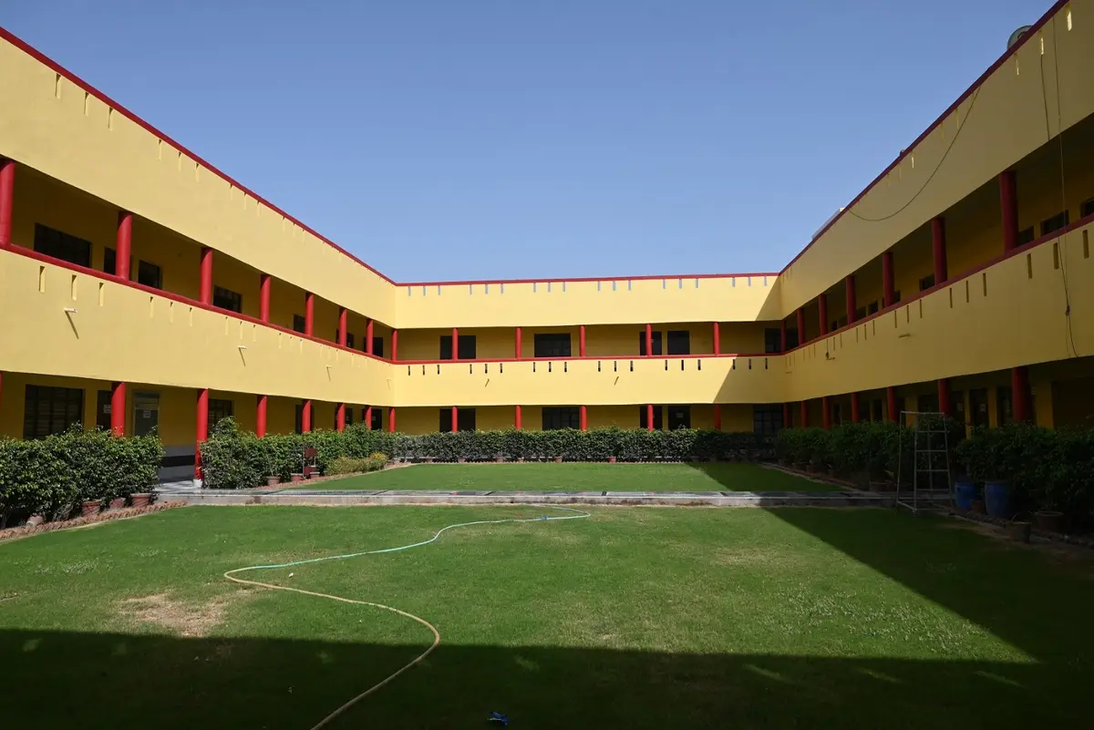 K L S College: campus photo 6