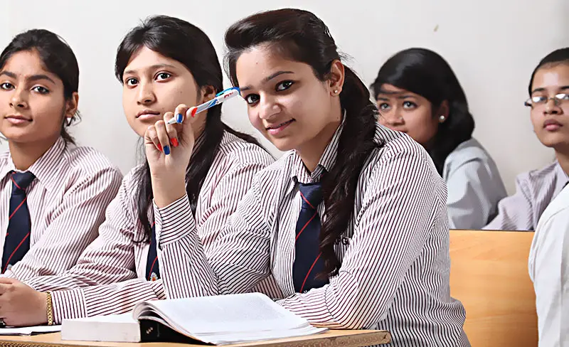 K.P.Institute of Pfofessional Studies Etmadpur: campus photo 1