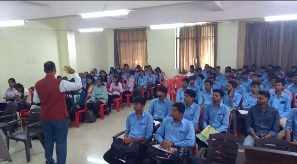 K.V.N. Naik S. P. Sansthas Loknete Gopinathji Munde Institute of Engineering Education and Research campus photo 4