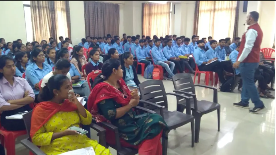 K.V.N. Naik S. P. Sansthas Loknete Gopinathji Munde Institute of Engineering Education and Research campus photo 6