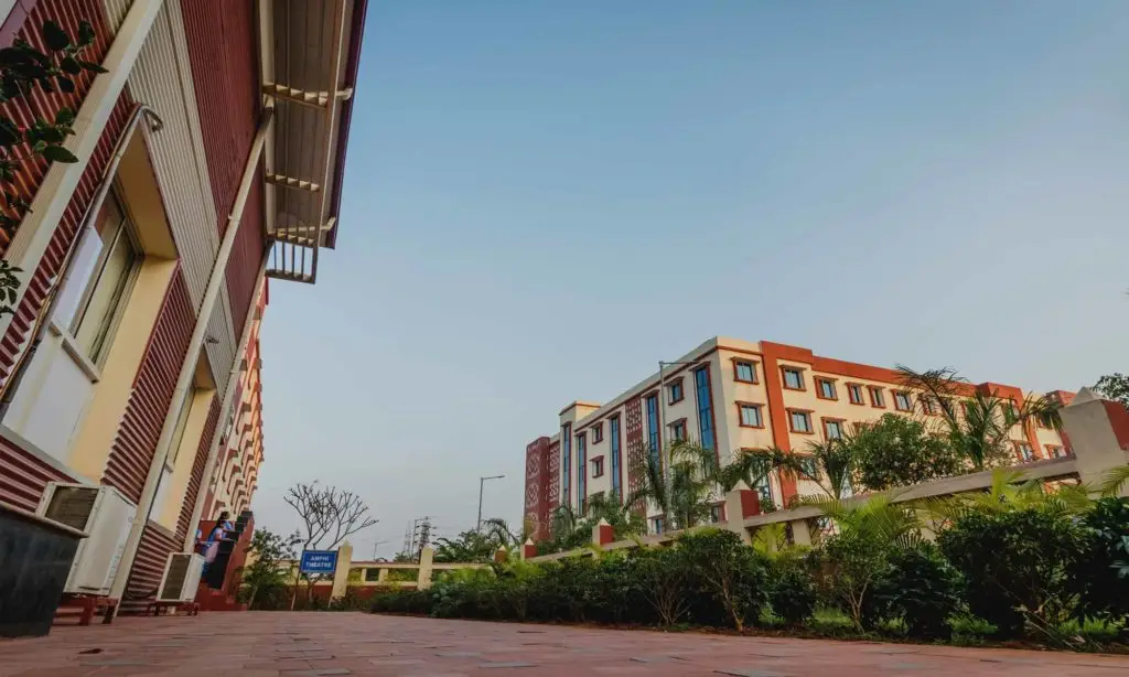Kalinga Institute of Social Sciences Deemed To Be University: campus photo 3