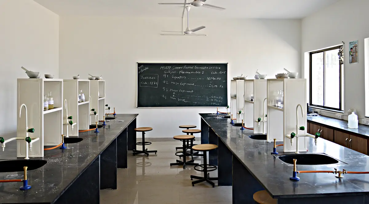 Kalyani Charitable Trusts Ravindra Gambhirrao Sapkal Pharmacy College, Sapkal PharmacyCollege, Ajneri, Wadholi, Tryambak, Dist.Nashik: campus photo 1