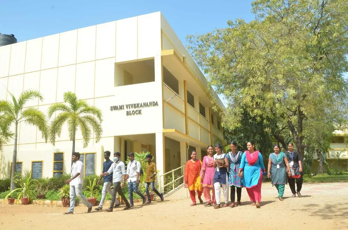 Kamaraj College: campus photo 6