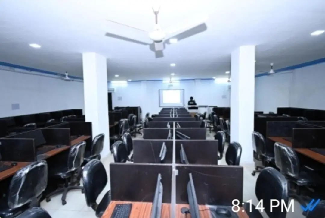 KNCK campus photo 6