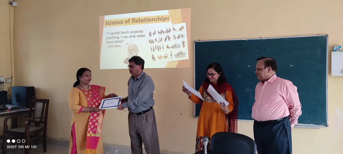 Kanohar Lal Postgraduate Girls College: campus photo 1