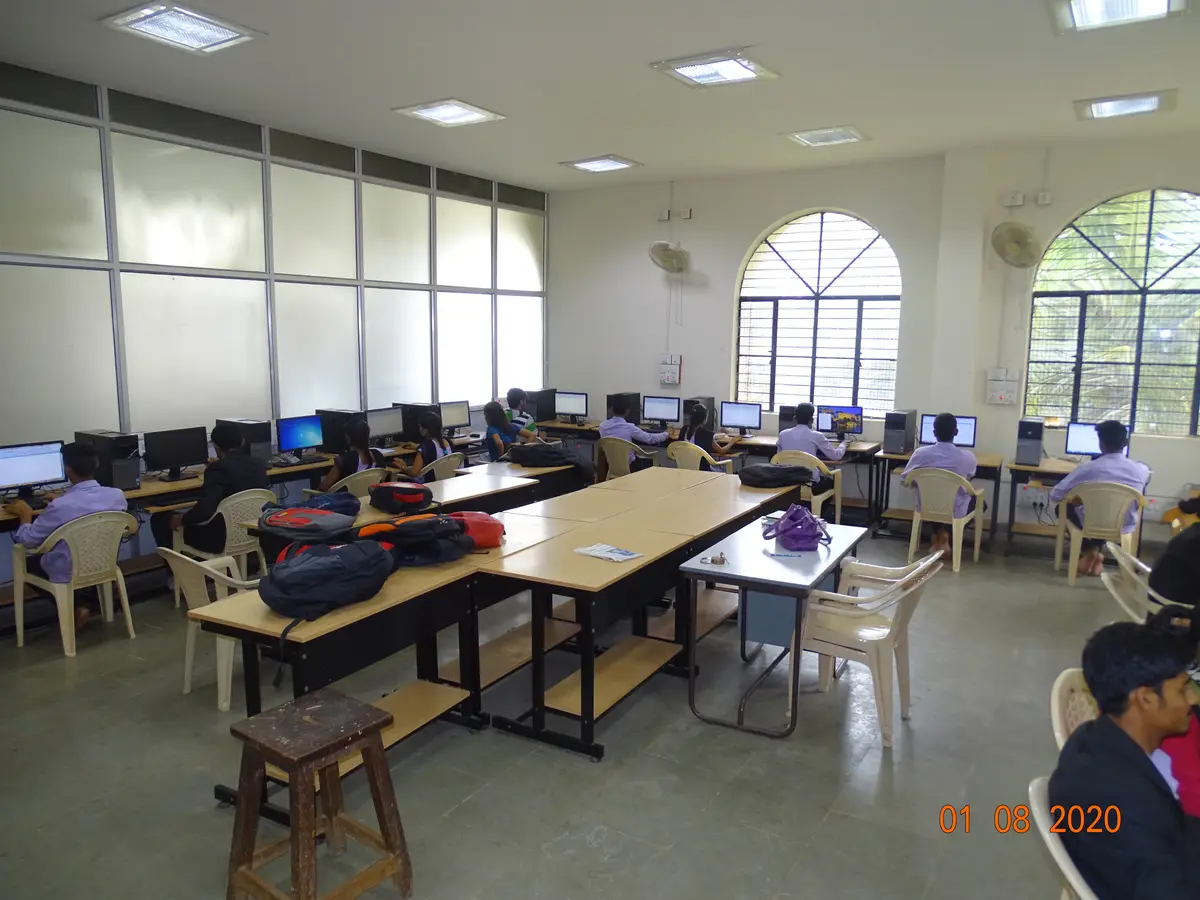 Karnatak Arts College (Bifur PU College): campus photo 6