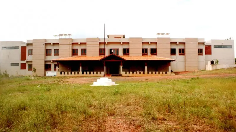 Karnataka Janapada Vishwavidyalaya: campus photo 8