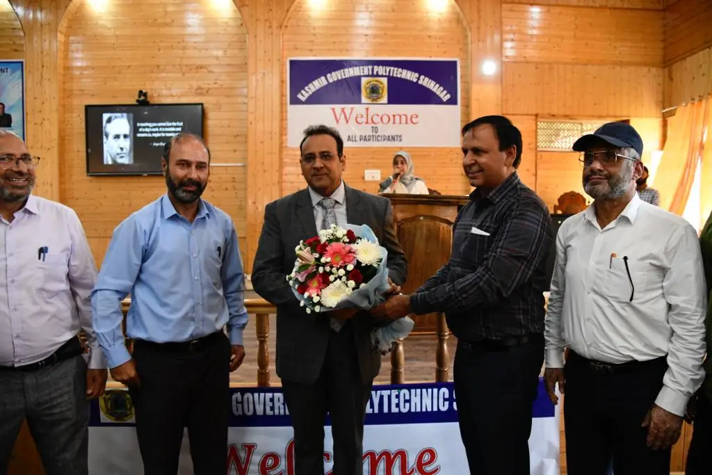 Kashmir Government Polytechnic: campus photo 1