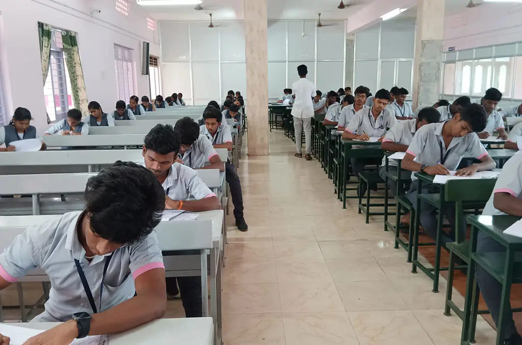 Kasthooribha Gandhi Pharmacy College: campus photo 5