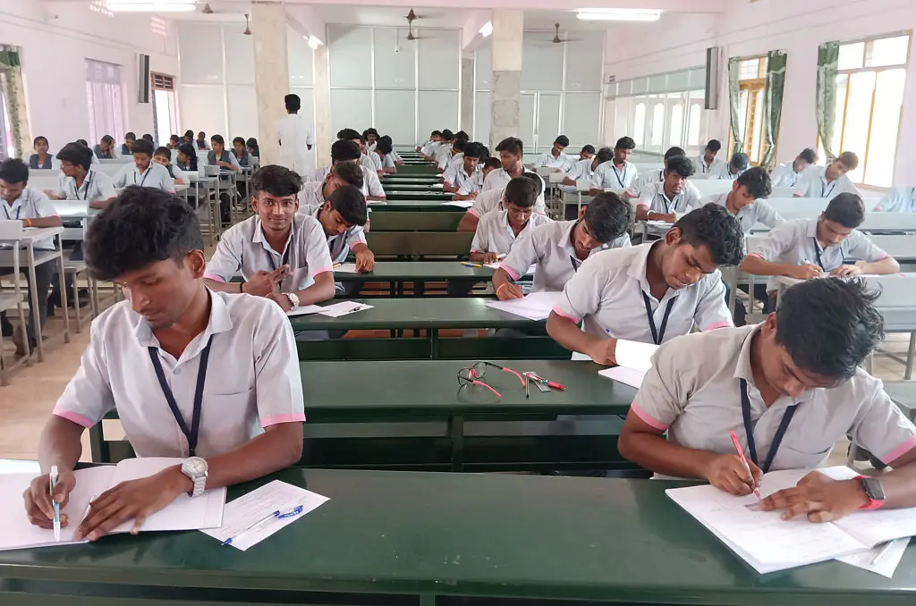 Kasthooribha Gandhi Pharmacy College: campus photo 6