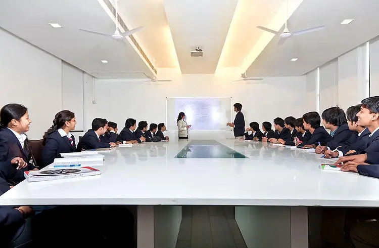 Kcc Institute of Legal and Higher Education: campus photo 4