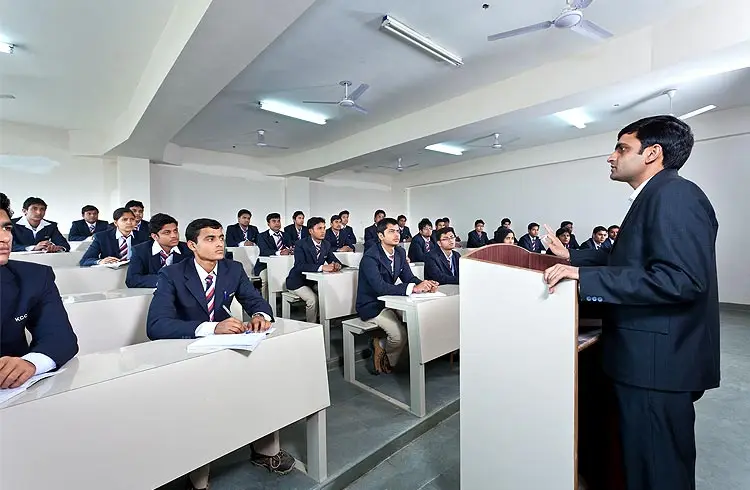 Kcc Institute of Legal and Higher Education: campus photo 1