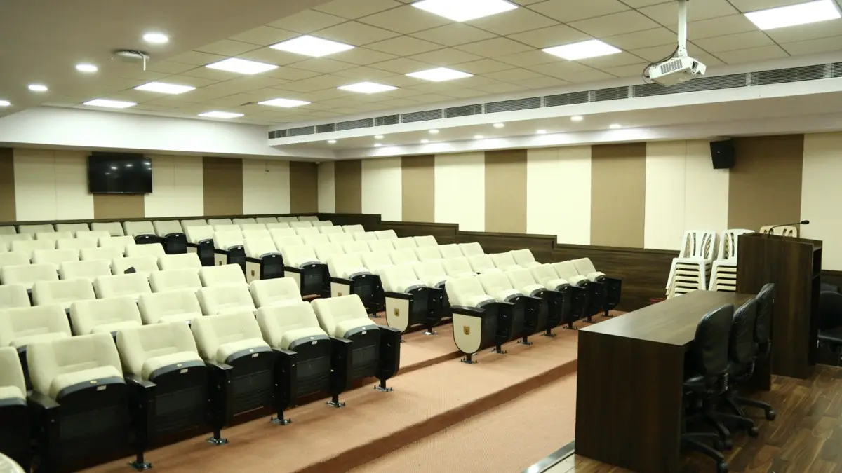 KES's Shri Jayantilal H. Patel Law College At: campus photo 1