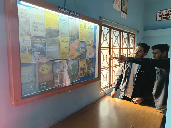Khandra College campus photo 3