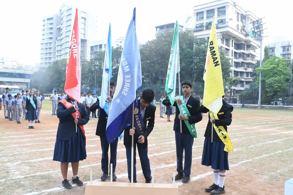 Khar Education Societys College of Commerce and Economics S V Road Khar W Mumbai: campus photo 7