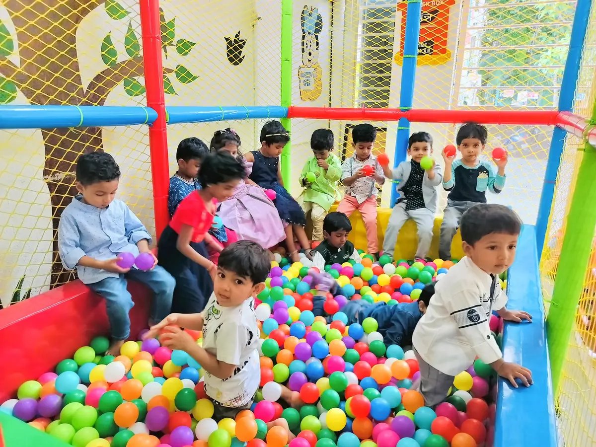 Kids Paradise: campus photo 7