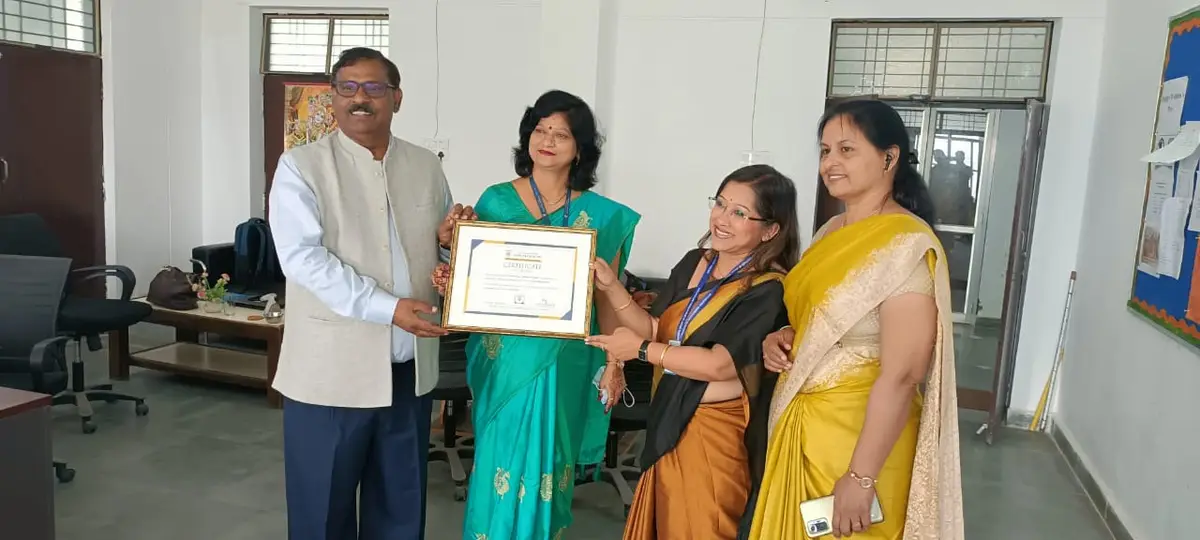 Kishori Lal Mahavidyalay, Vill-Patewera: campus photo 3