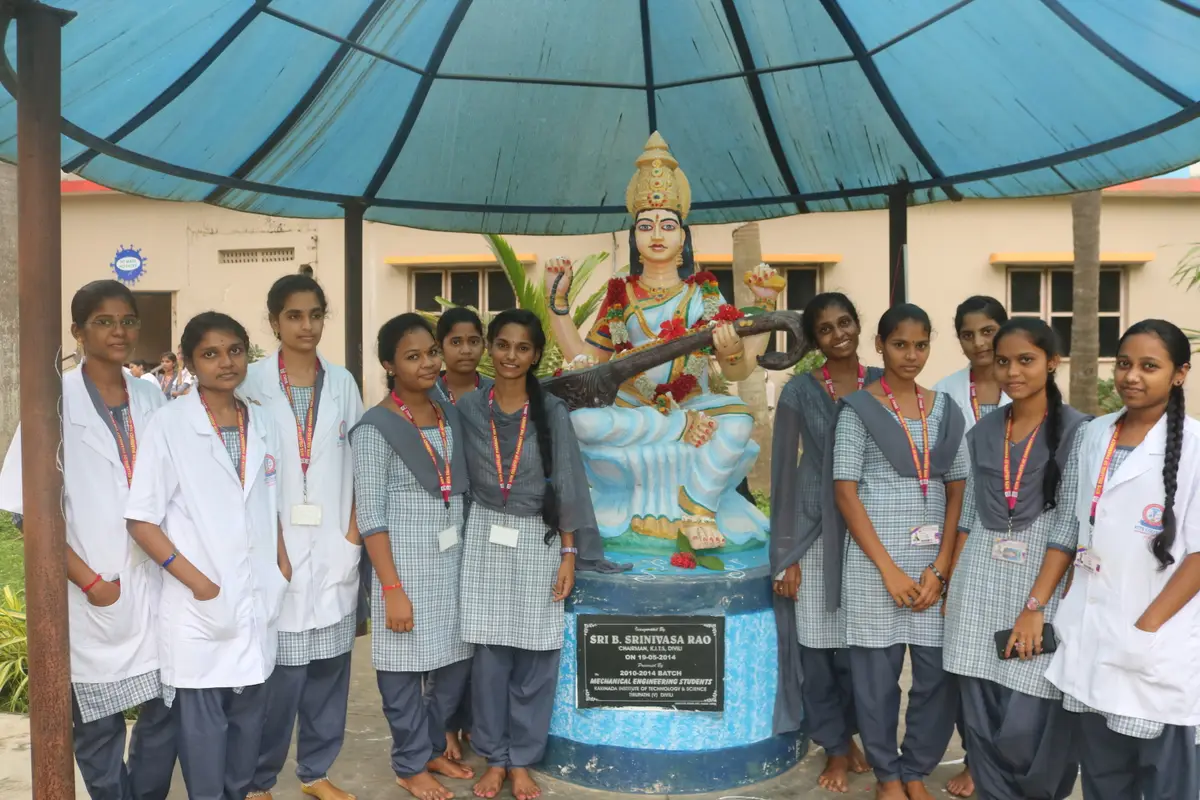KITS College of Pharmacy for Women: campus photo 2