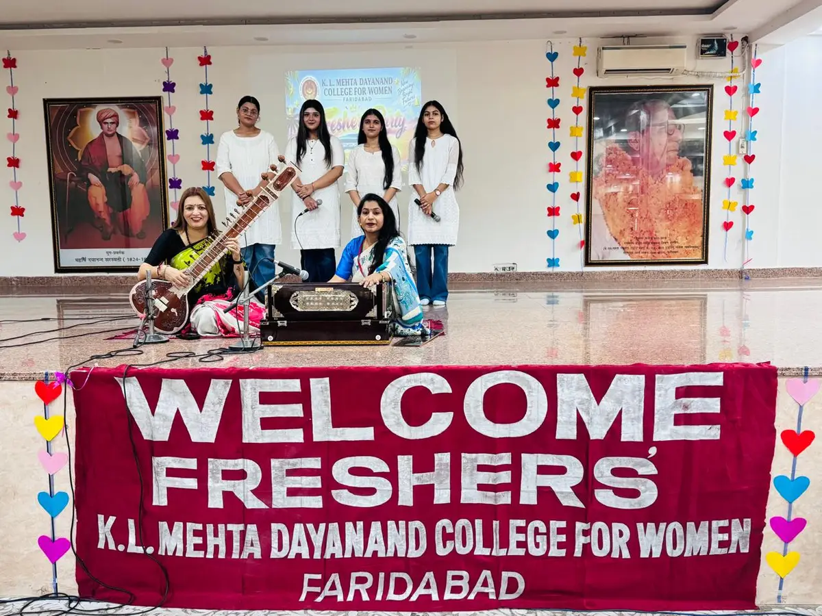 Kl Mehta Dayanand College For Women: campus photo 7