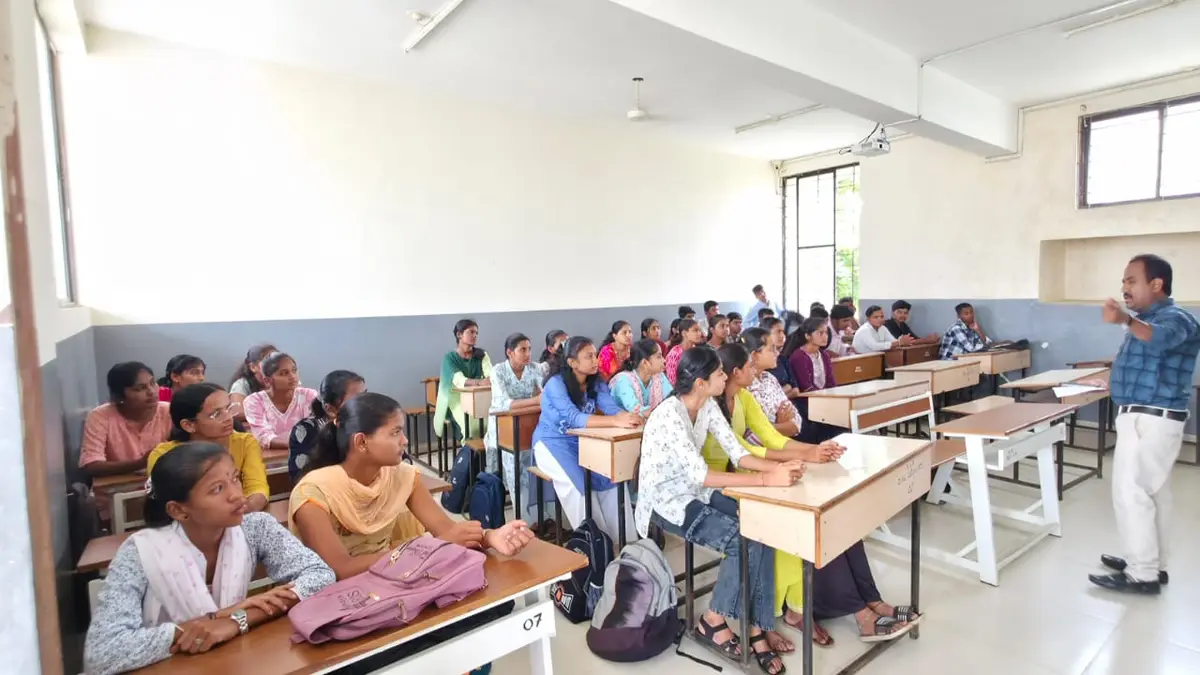 KLE’s Shri Shivayogi Murugendra Swamiji BBA College: campus photo 5